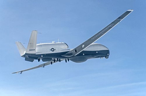 諾斯羅普·格魯曼多智能版本無人機首飛成功 智能無人飛行器市場迎來新紀元
